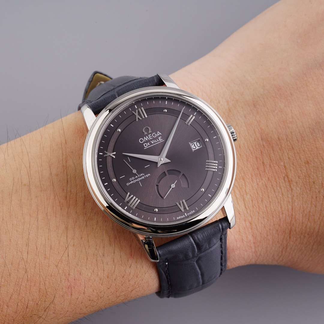 TWOMEGA碟飞 Perfect   Replica Watches 424.53.40.21.04.001 wrist watches  / M321