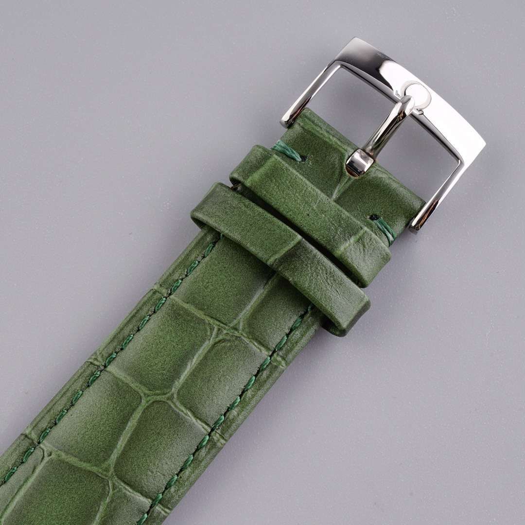 TWOMEGA碟飞 Perfect   Replica Watches 424.53.40.21.04.001 wrist watches  / M321