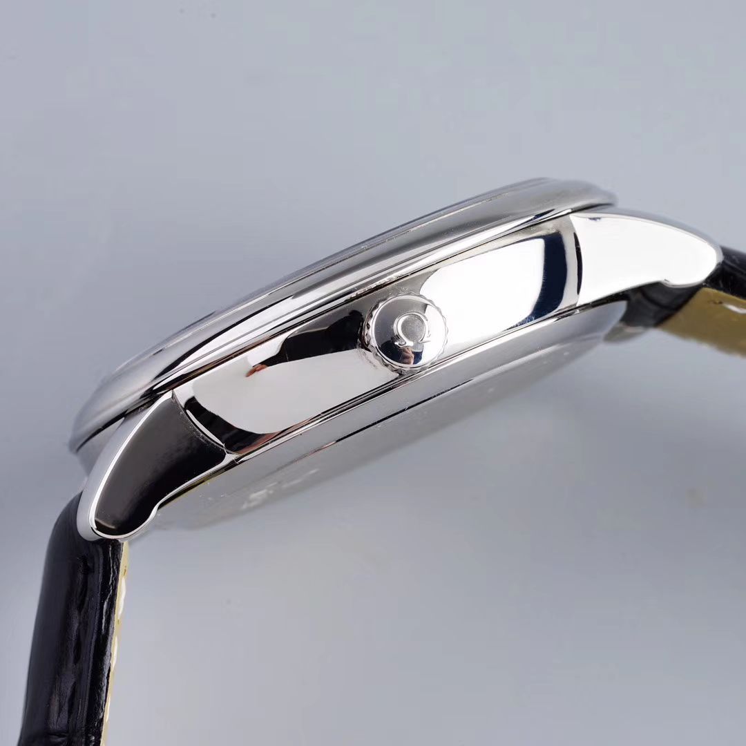 TWOMEGA碟飞 Perfect   Replica Watches 424.53.40.21.04.001 wrist watches  / M321