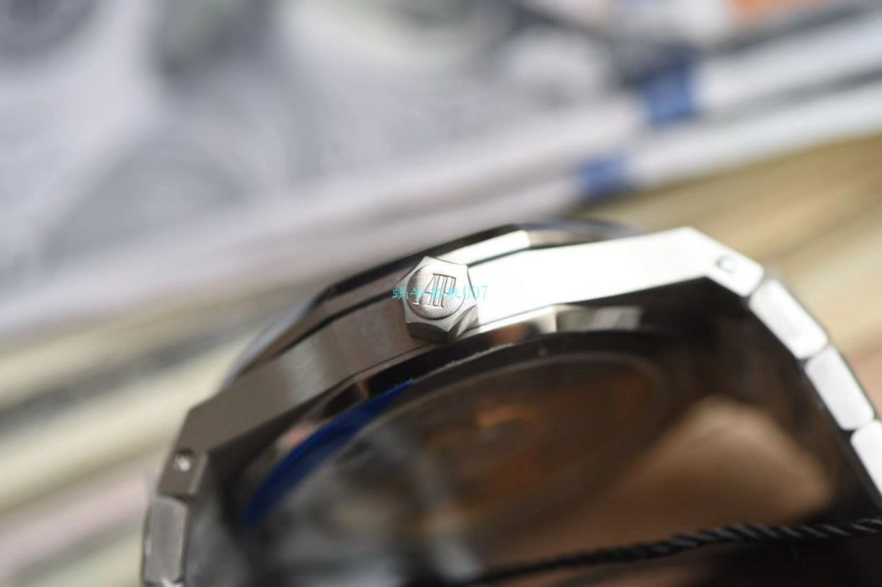 ZF Factory  top  Replica Audemars Piguet 皇家橡树系列 Replica 15500ST.OO.1220ST.01 wrist watches  / AP186