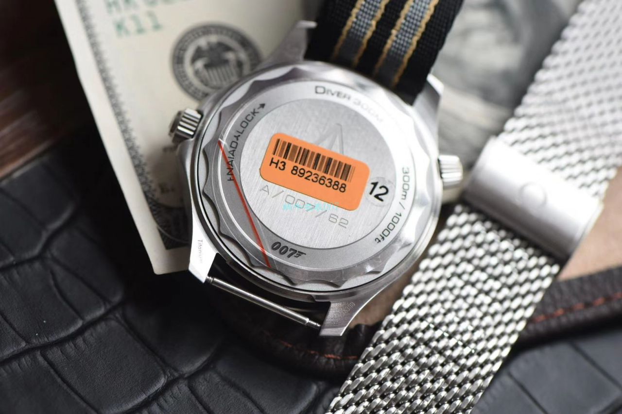 【 Video analysis VS Factory OMEGA詹姆斯邦德007无暇赴死】 Replica Copy  Seamaster 300米210.92.42.20.01.001 wrist watches  / VS680