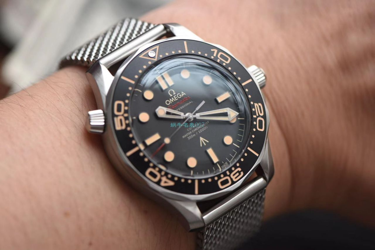 【 Video analysis VS Factory OMEGA詹姆斯邦德007无暇赴死】 Replica Copy  Seamaster 300米210.92.42.20.01.001 wrist watches  / VS680