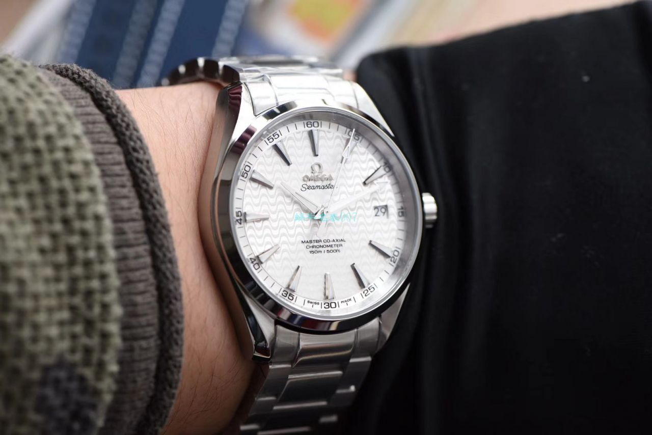 【视频】VS Factory 官网OMEGA Seamaster 150米里约波浪白盘 Replica Copy 231.10.42.21.02.006 wrist watches  / M691