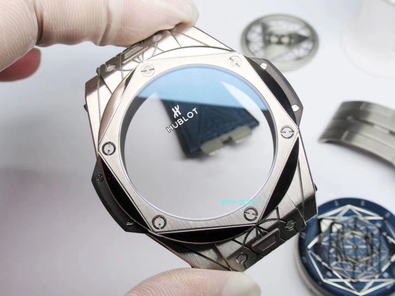 WWF Factory 官网 hublot  Replica Copy SANG BLEU刺青415.NX.7179.VR.MXM18，415.CX.1112.VR.MXM18 wrist watches  / YB081