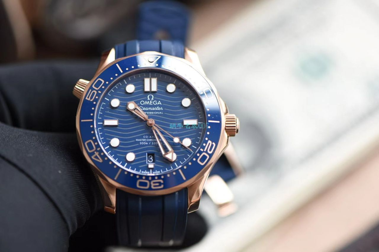 VS Factory OMEGA Seamaster 300米全玫瑰金蓝盘210.62.42.20.03.001 wrist watches  / M696