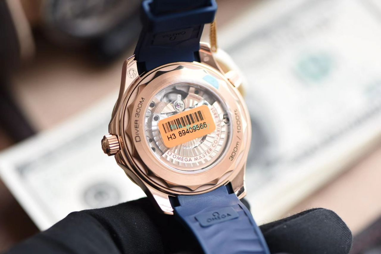 VS Factory OMEGA Seamaster 300米全玫瑰金蓝盘210.62.42.20.03.001 wrist watches  / M696