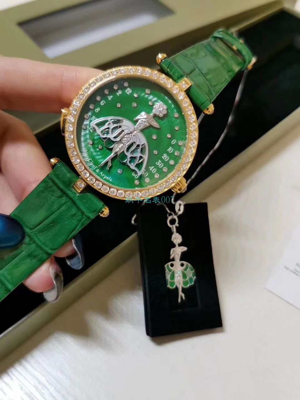5G Factory  High quality  Replica 梵克雅宝诗意复杂功能系列VCARO8PM00女士 wrist watches  / VCA07