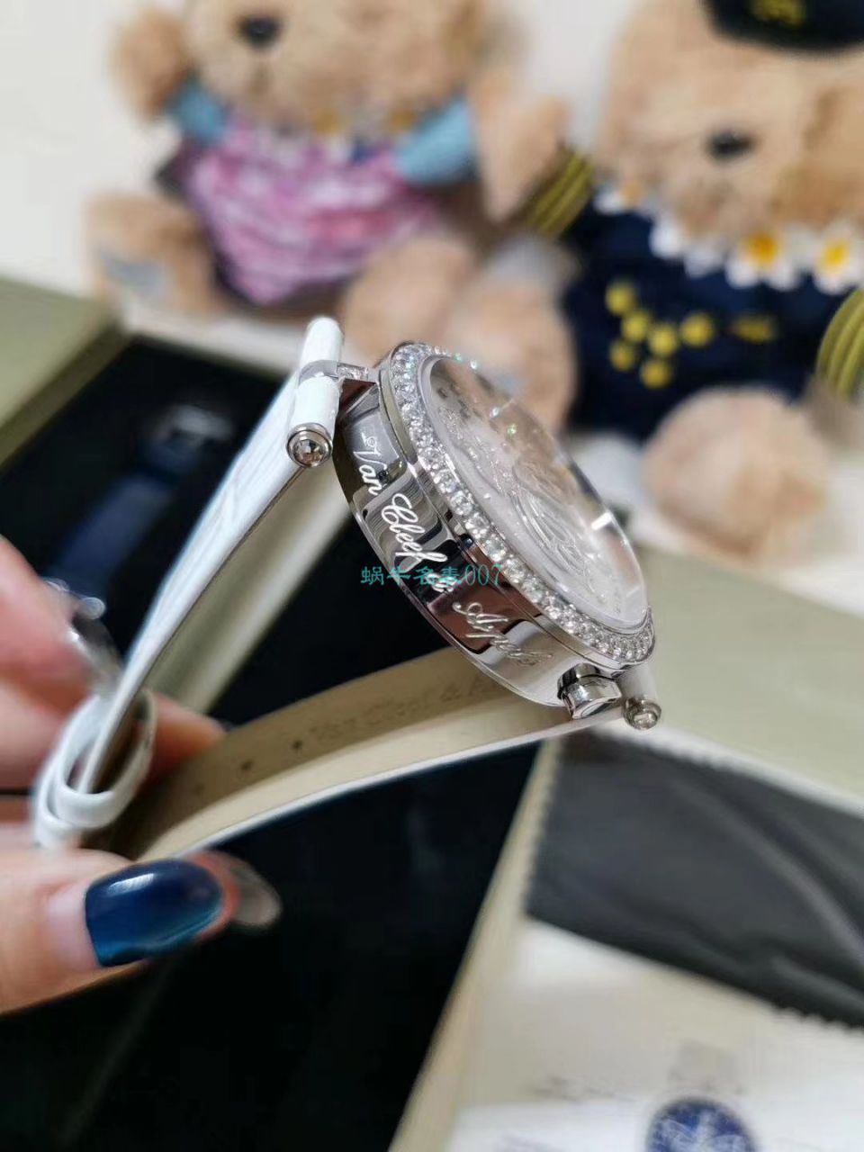 5G Factory  High quality  Replica 梵克雅宝诗意复杂功能系列VCARO8PM00女士 wrist watches  / VCA07