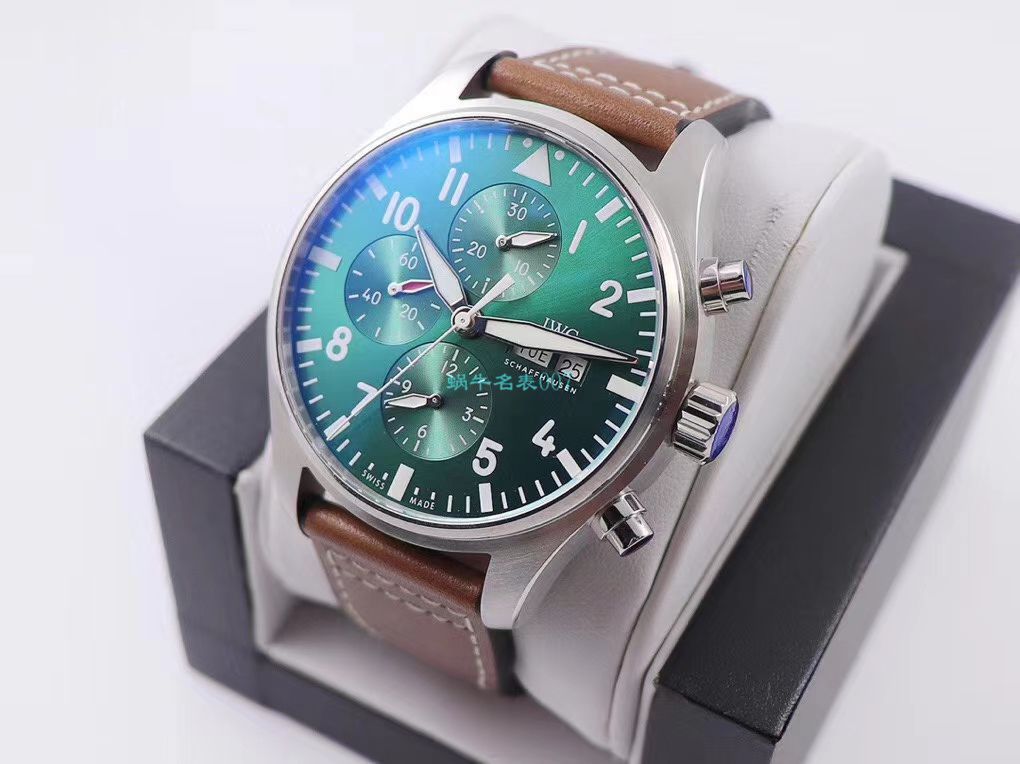 ZF Factory  Replica Copy  Watches  IWC 飞行员IW377725，IW377726，IW377713 wrist watches  / WG522