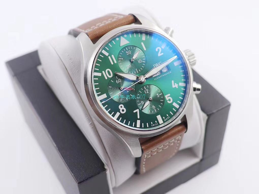 ZF Factory  Replica Copy  Watches  IWC 飞行员IW377725，IW377726，IW377713 wrist watches  / WG522