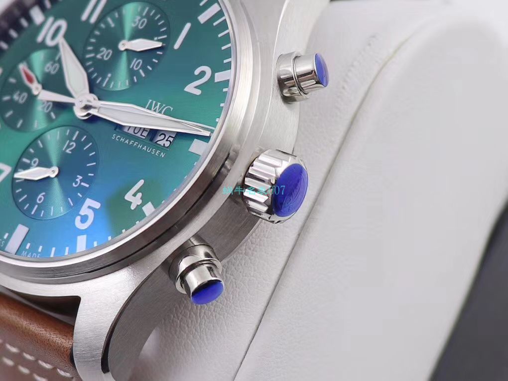 ZF Factory  Replica Copy  Watches  IWC 飞行员IW377725，IW377726，IW377713 wrist watches  / WG522