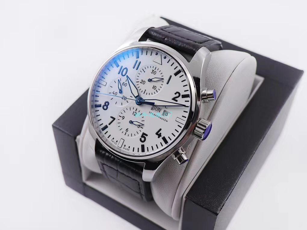 ZF Factory  Replica Copy  Watches  IWC 飞行员IW377725，IW377726，IW377713 wrist watches  / WG522