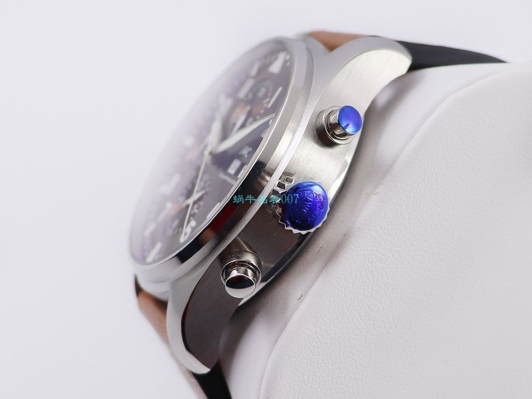 ZF Factory  Replica Copy  Watches  IWC 飞行员IW377725，IW377726，IW377713 wrist watches  / WG522