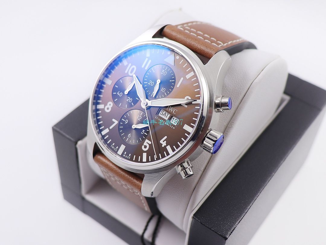 ZF Factory  Replica Copy  Watches  IWC 飞行员IW377725，IW377726，IW377713 wrist watches  / WG522