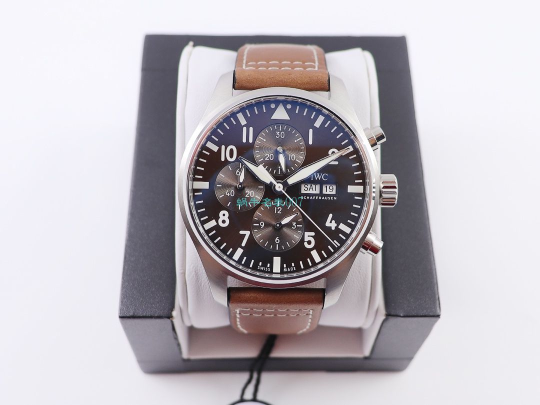 ZF Factory  Replica Copy  Watches  IWC 飞行员IW377725，IW377726，IW377713 wrist watches  / WG522