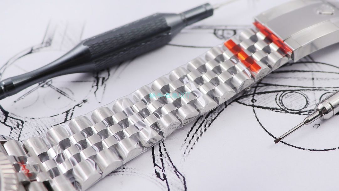 RE Factory  top  Replica Copy  Watches  Rolex   Datejust 系列m126334-0022绿萝 wrist watches  / R607