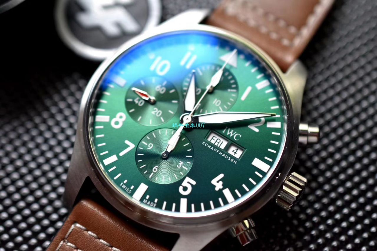 ZF Factory  Replica Copy  Watches  IWC 飞行员IW377725，IW377726，IW377713 wrist watches  / WG522