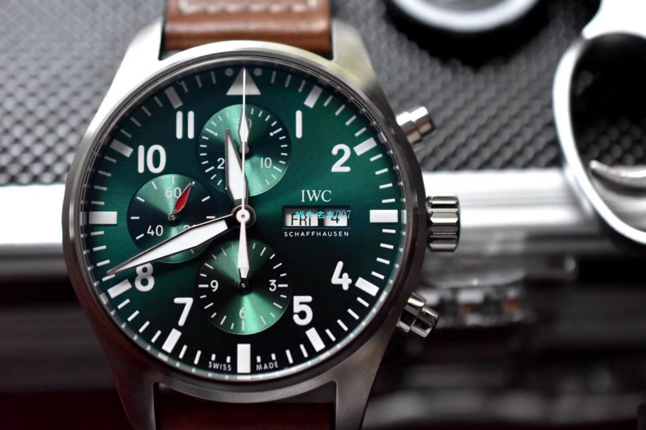 ZF Factory  Replica Copy  Watches  IWC 飞行员IW377725，IW377726，IW377713 wrist watches  / WG522
