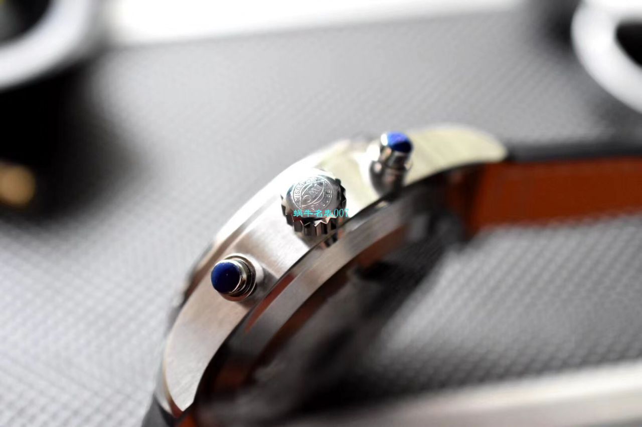 ZF Factory  Replica Copy  Watches  IWC 飞行员IW377725，IW377726，IW377713 wrist watches  / WG522