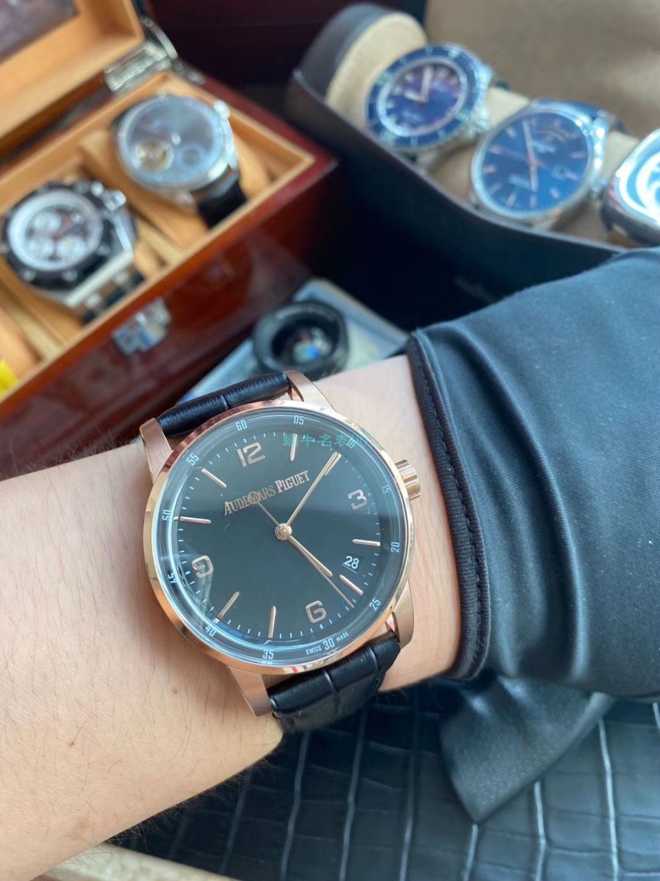 TNK Factory AP Replica Watches Audemars Piguet CODE 11.59系列 Replica 15210BC.OO.A321CR.01 / AP197