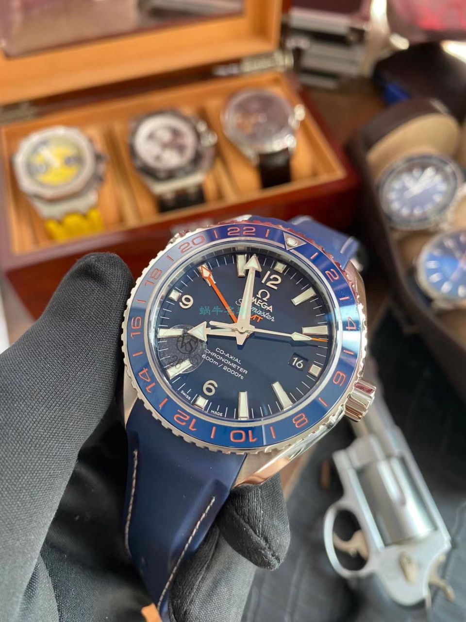 VS Factory 官网【 Video analysis 美好星球】 top  Replica Copy OMEGA Seamaster 海洋宇宙600米232.32.44.22.03.001 wrist watches  / M711