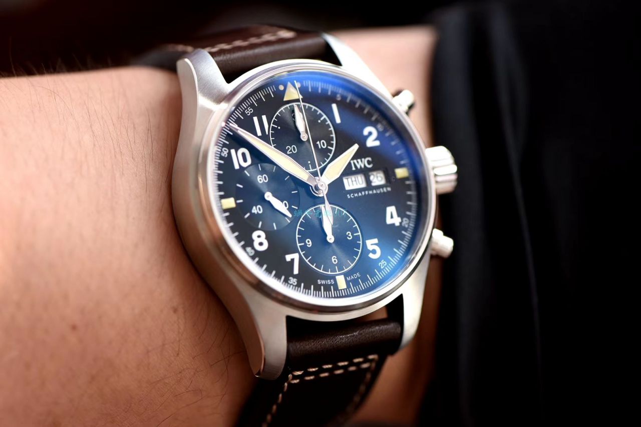 ZF Factory  Replica Copy  Watches  IWC 飞行员系列IW387903 wrist watches  / WG536