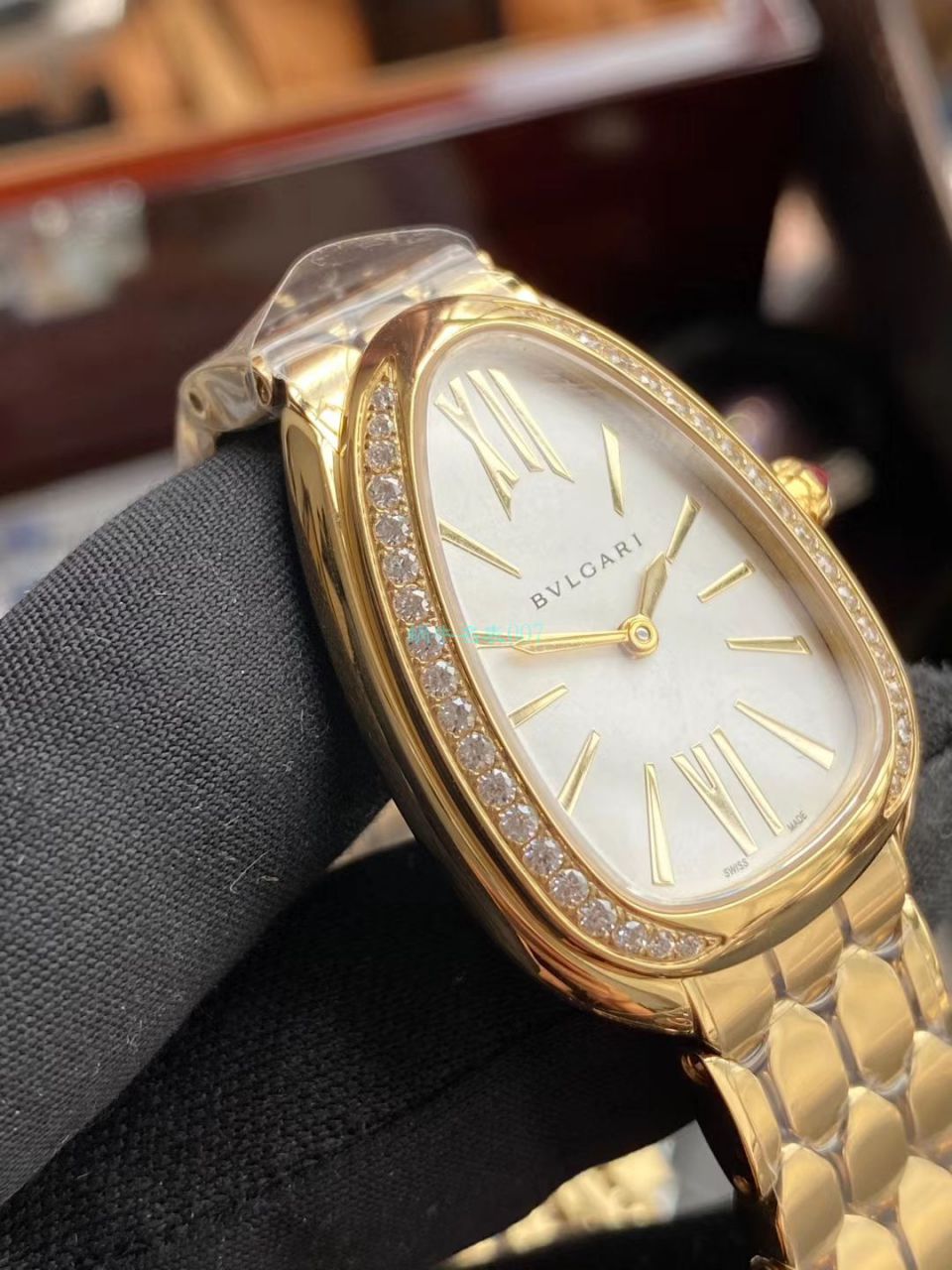 BV Factory  BVLGARI 蛇形精 Replica Watches SERPENTI系列103361 wrist watches  / BG039