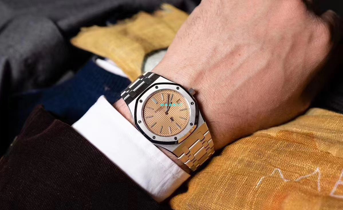 XF Factory  top  Replica AP Watches Audemars Piguet 皇家橡树 Replica 15202BC.OO.1240BC.01 wrist watches  / AP205