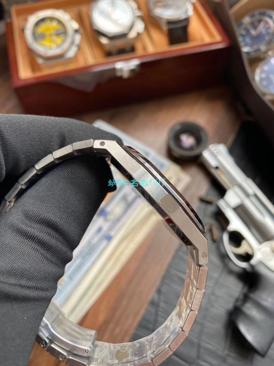 XF Factory  top  Replica AP Watches Audemars Piguet 皇家橡树 Replica 15202BC.OO.1240BC.01 wrist watches  / AP205