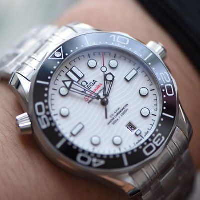 【评测视频】vs Factory OMEGA Seamaster 300米 top  Replica Copy 210.30.42.20.04.001 Watches  / R718
