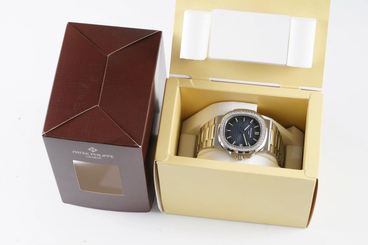 PPF Factory V4版超级 Nautilus 钻圈 PATEK PHILIPPE 1比1精 Replica Watches 5711/1A-011 / BD322