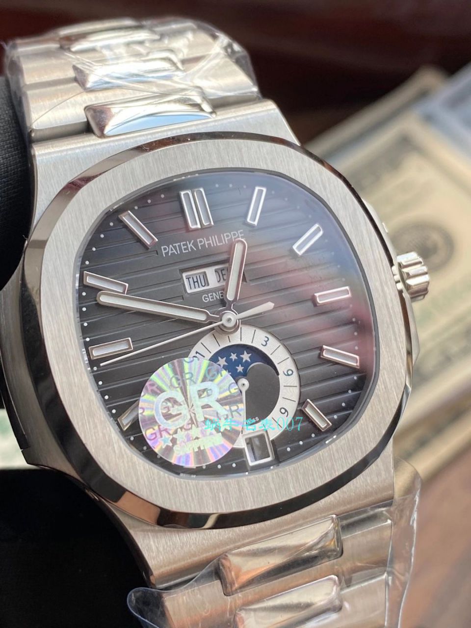 GR Factory 最新 PATEK PHILIPPE Nautilus Nautilus 年历碗表 top  Replica Copy 5726系列V2版本（升级真月相） / BD330jpg