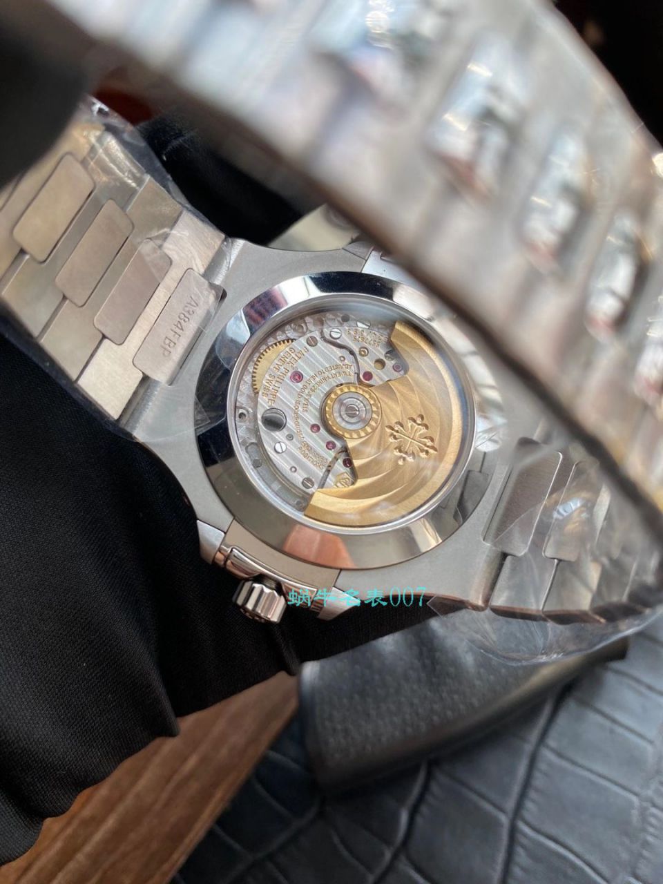 GR Factory 最新 PATEK PHILIPPE Nautilus Nautilus 年历碗表 top  Replica Copy 5726系列V2版本（升级真月相） / BD330jpg