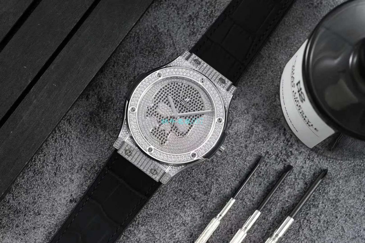 WWF Factory  High quality  Replica Watches  hublot 经典融合满钻511.NX.9000.LR.1704.SKULL wrist watches  / YB103