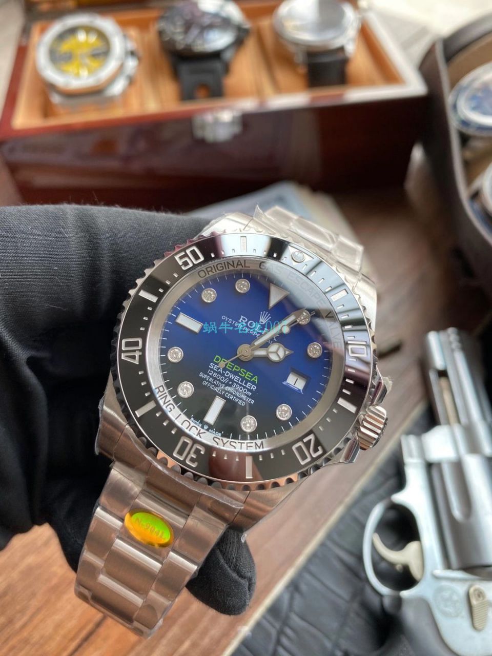 【真钻 copy customized 】 Rolex 渐变蓝鬼王 Watches m126660-0002订制8颗VS八心八箭真钻刻度 top  Replica Copy  / R658