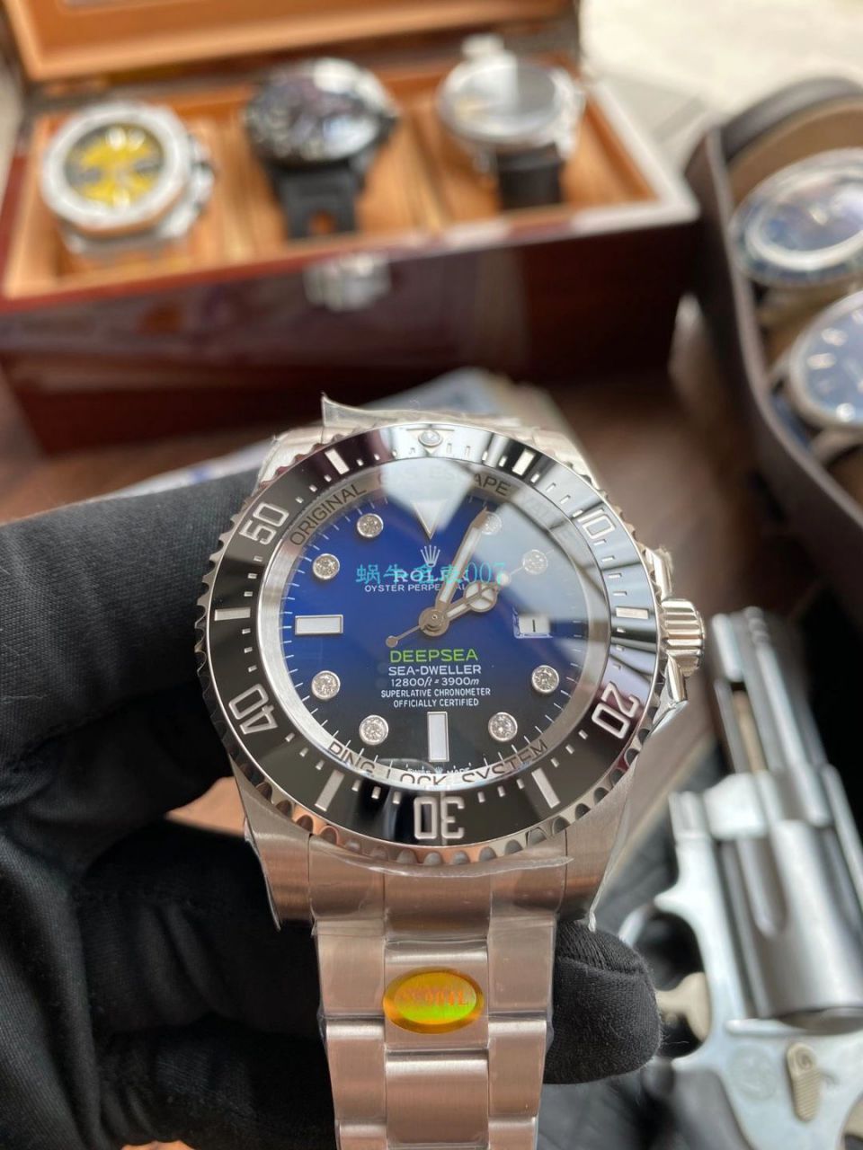 【真钻 copy customized 】 Rolex 渐变蓝鬼王 Watches m126660-0002订制8颗VS八心八箭真钻刻度 top  Replica Copy  / R658