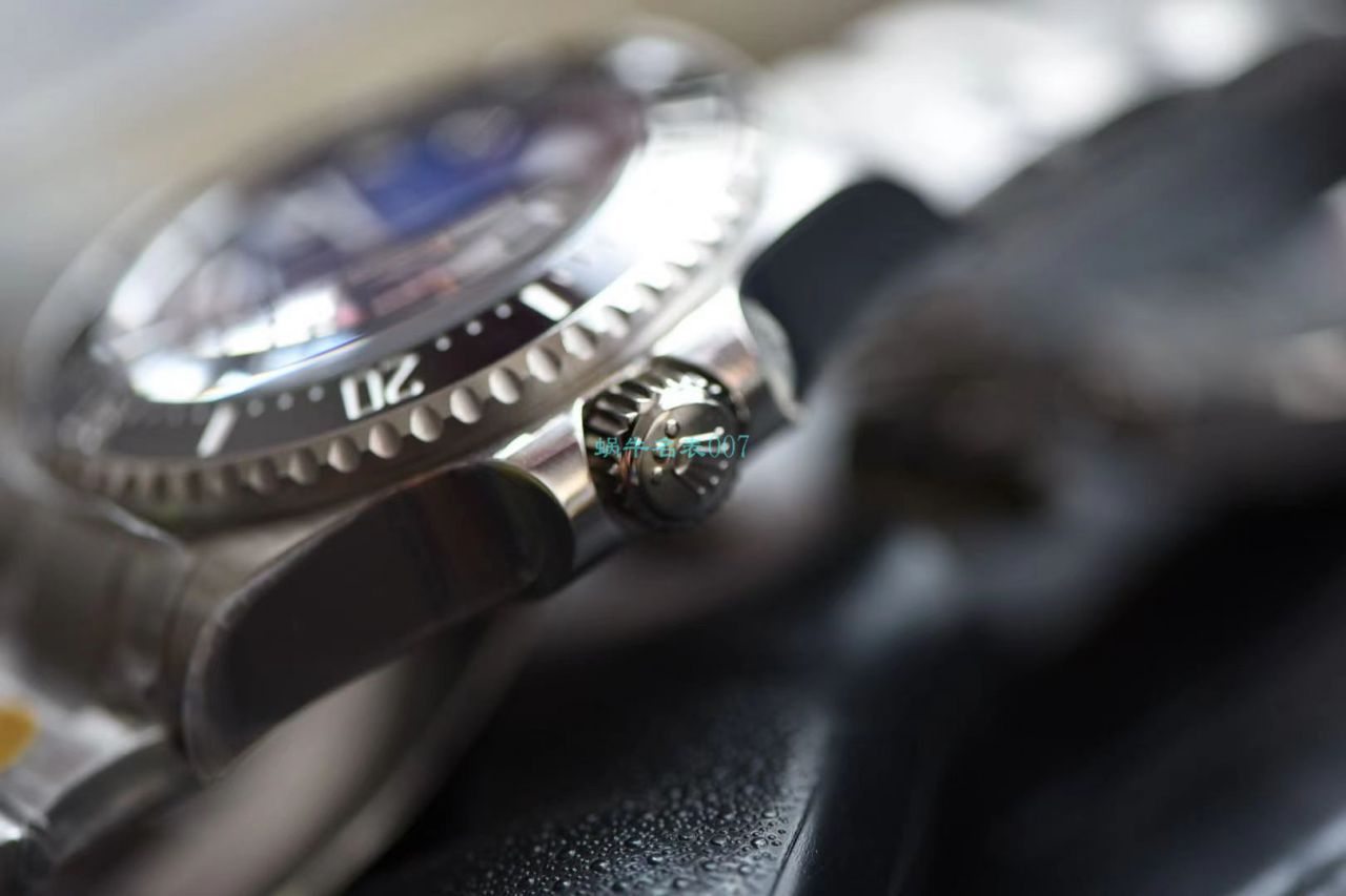 【真钻 copy customized 】 Rolex 渐变蓝鬼王 Watches m126660-0002订制8颗VS八心八箭真钻刻度 top  Replica Copy  / R658