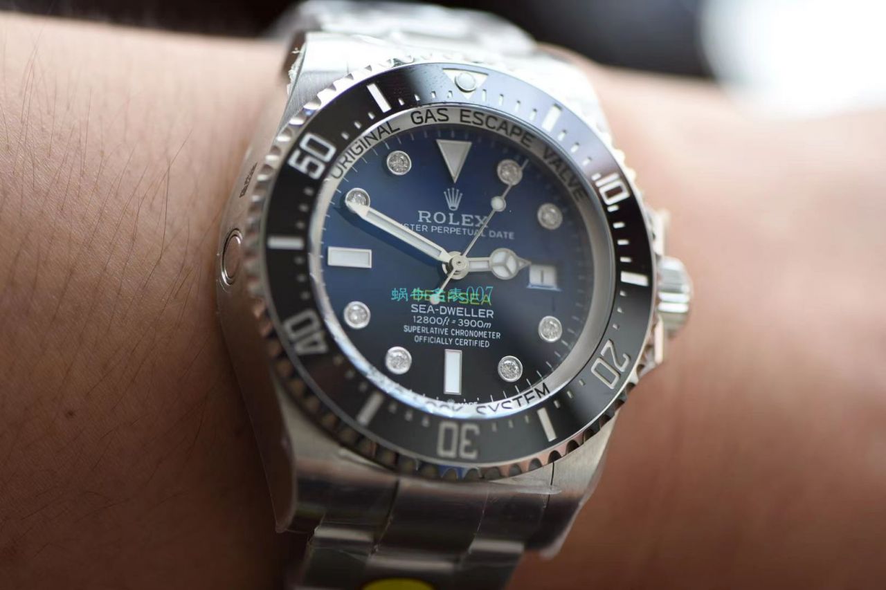 【真钻 copy customized 】 Rolex 渐变蓝鬼王 Watches m126660-0002订制8颗VS八心八箭真钻刻度 top  Replica Copy  / R658