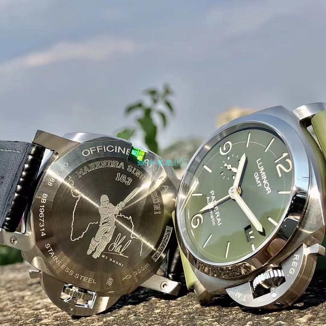 VS Factory Panerai PAM01056，PAM1056绿盘GMT Replica Copy  Watches  / PAM1056
