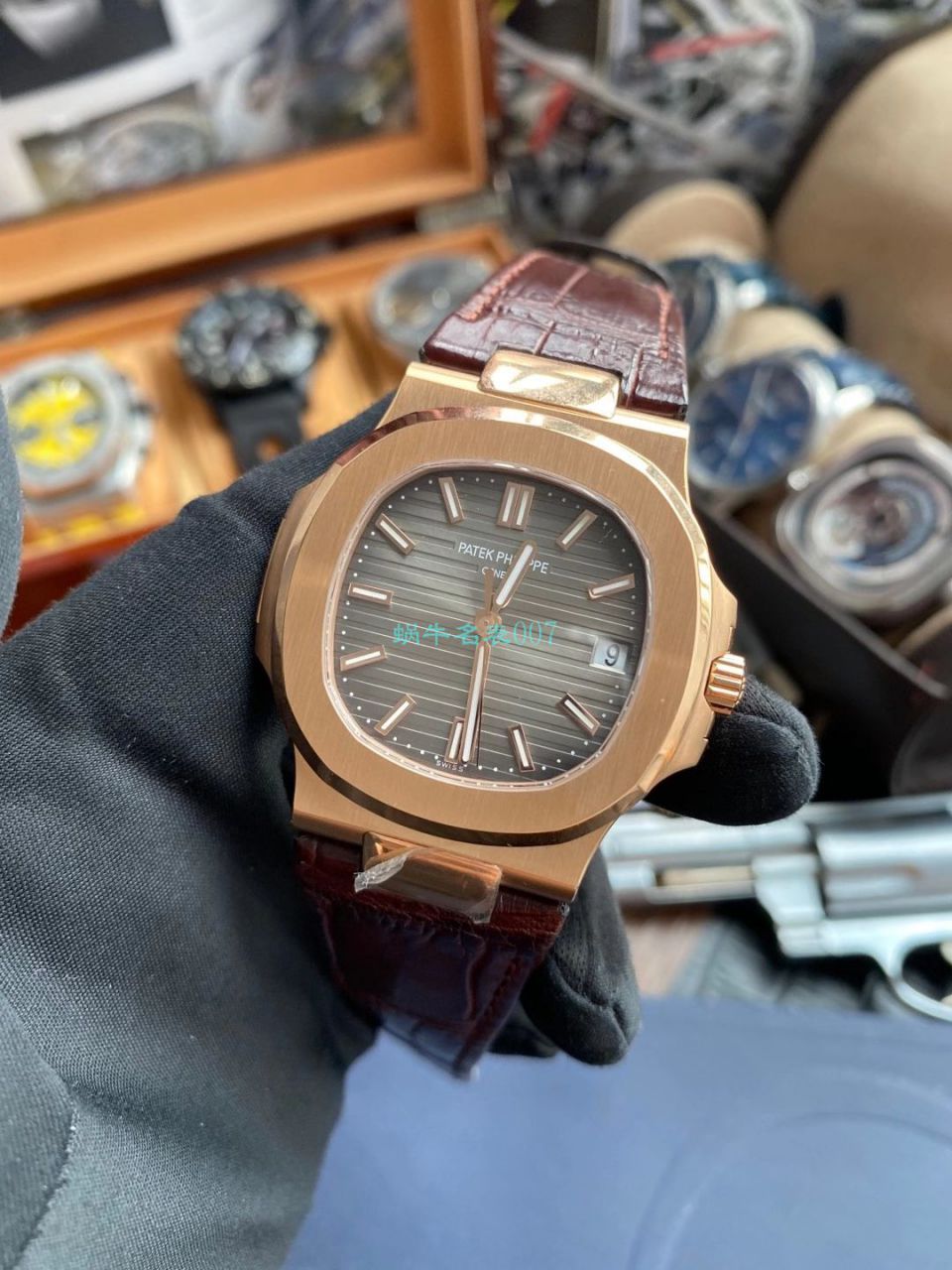 PPF Factory V4 Nautilus  top  Replica Copy PP PATEK PHILIPPE 5711R 玫瑰金 wrist watches  / BD300