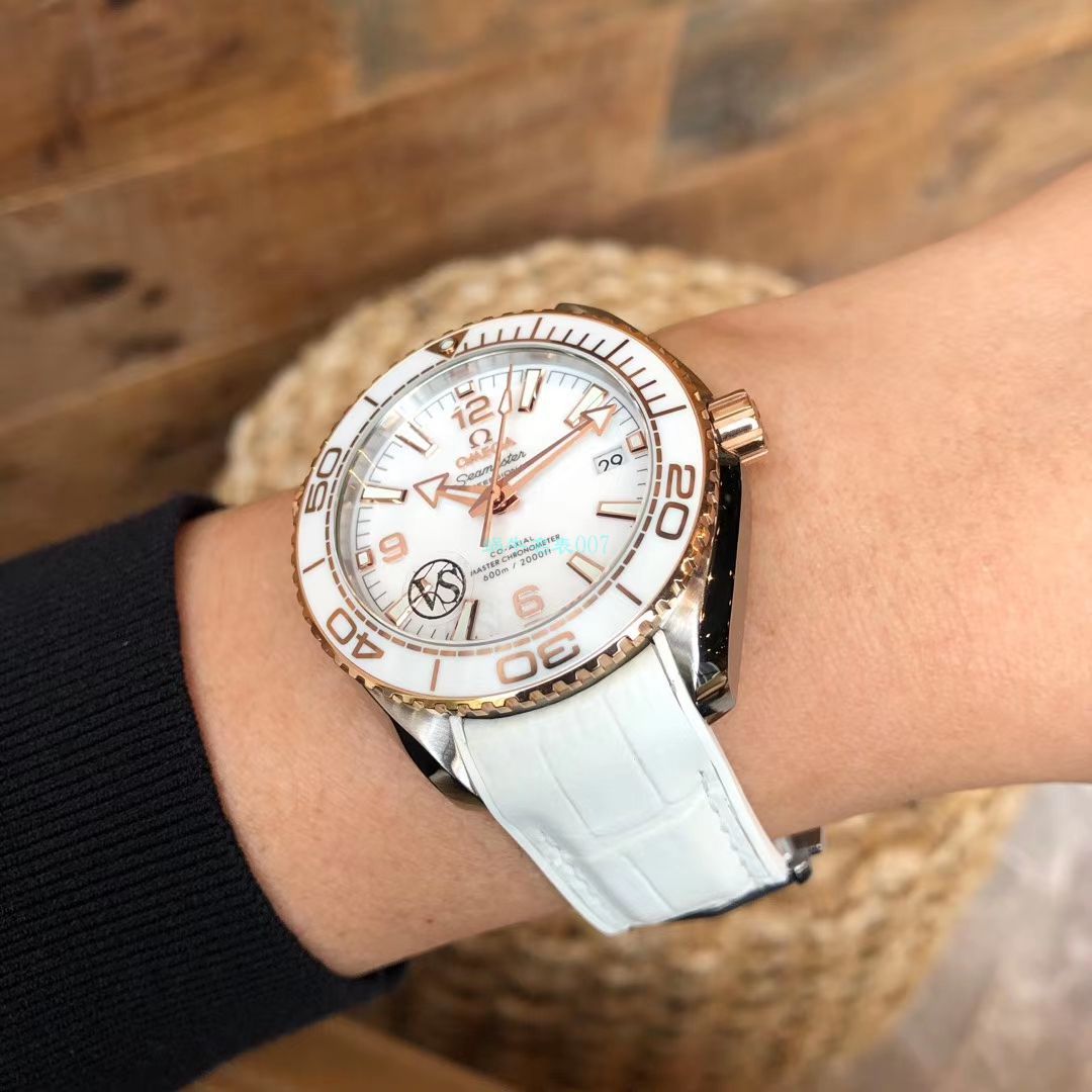 VS Factory 1比1 Replica OMEGA Seamaster 600米女表215.23.40.20.04.001 wrist watches  / VS761