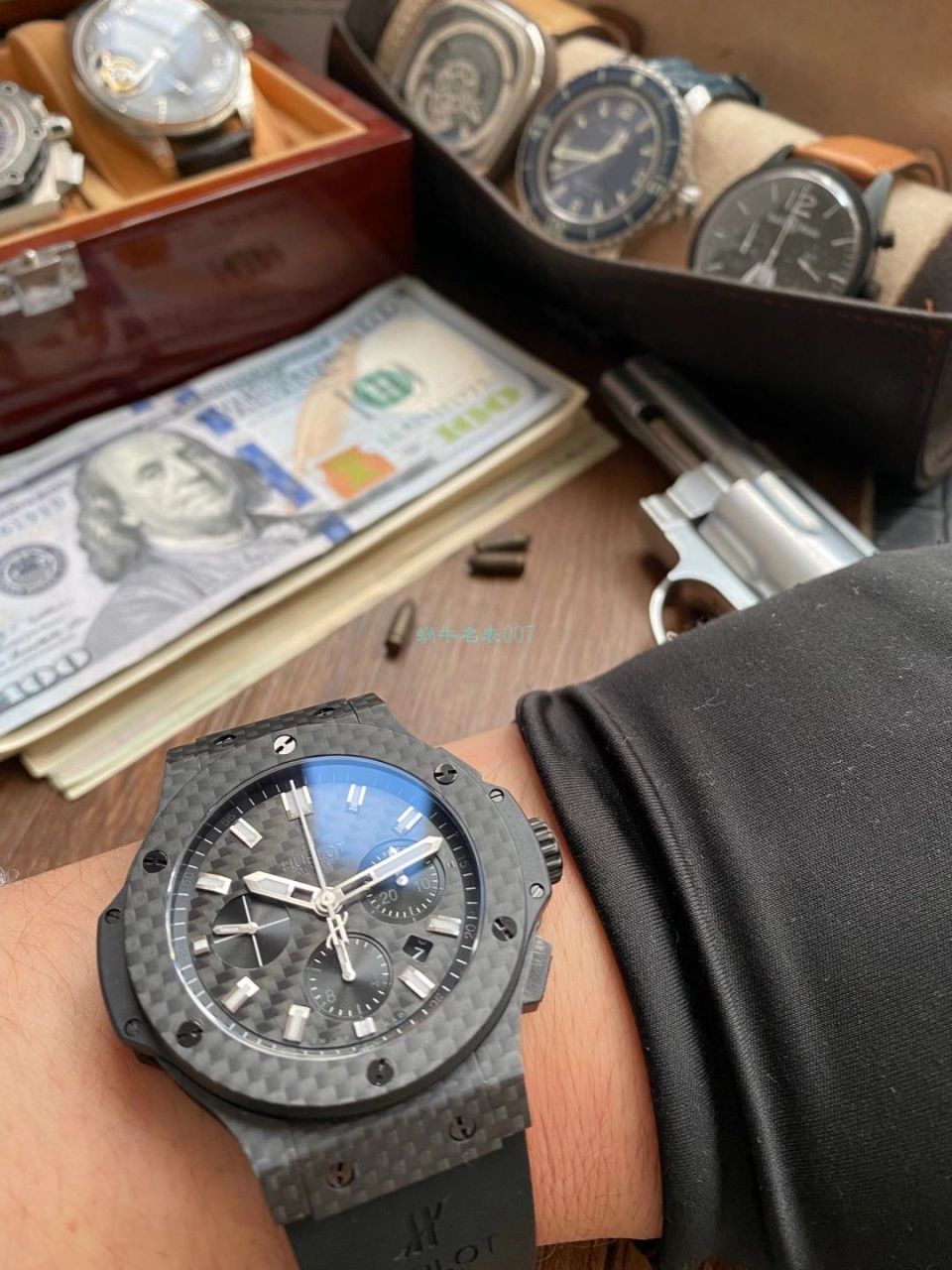 【 Video analysis 】V6 Factory  hublot BIG BANG big bang  carbon fiber 301.QX.1724.RX wrist watches  / YB113