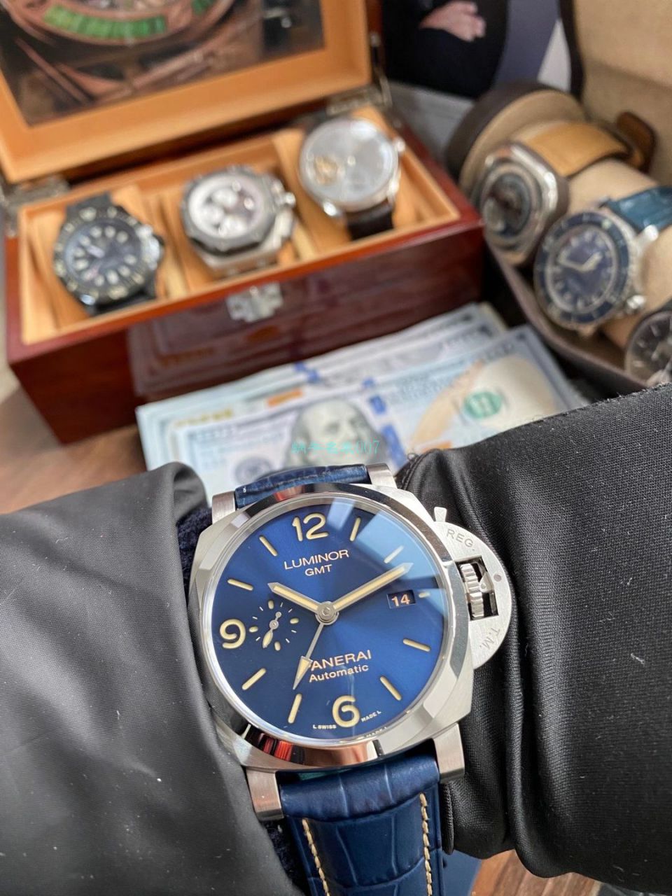 VS Factory Panerai 1比1 top  Replica Copy  Watches GMT两地时PAM01033 wrist watches  / VSPAM01033