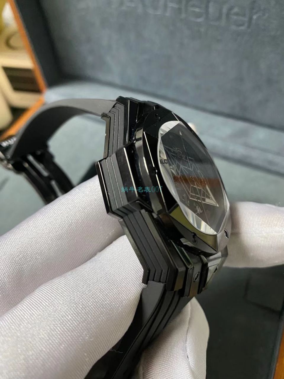 HB Factory  High quality  Replica Watches  hublot Big Bang Sang Bleu II 刺青二代418.OX.2001.RX.1604.MXM20 wrist watches  / YB117