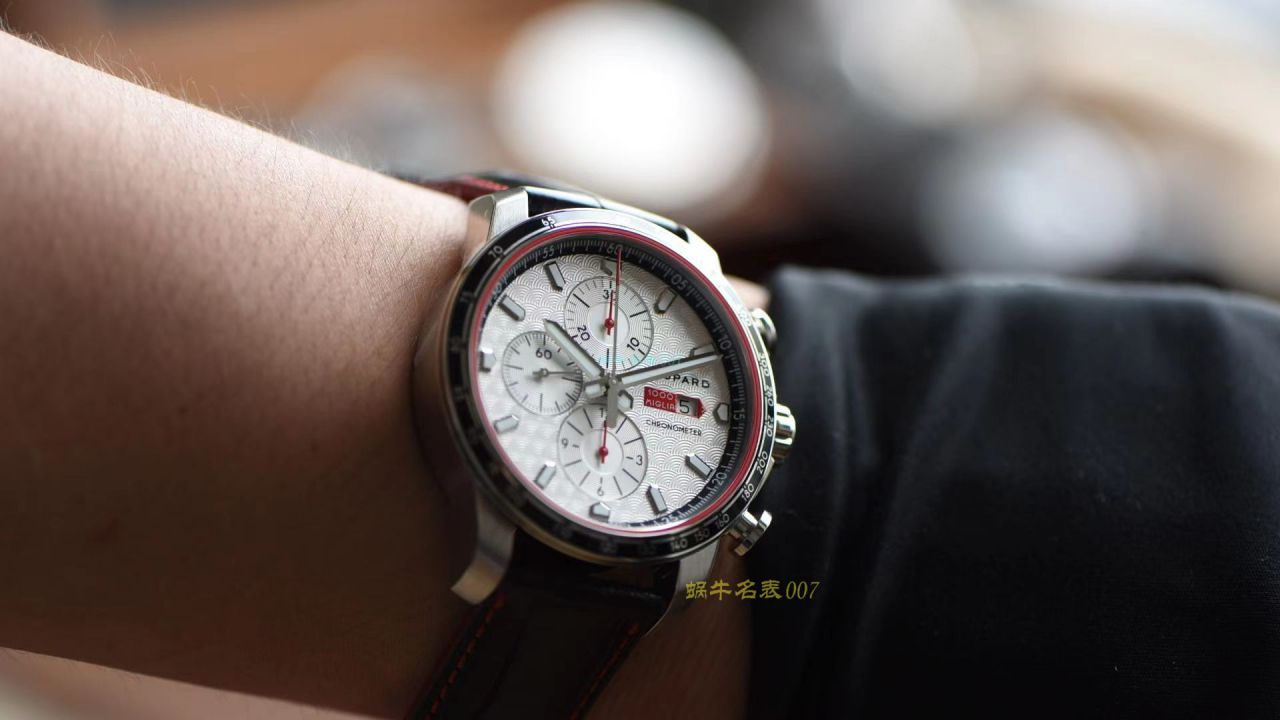 ‍【视频 评测】七星努荐 V7神器 V7 Factory V2版本 Chopard 赛车 Perfect  Replica Copy  Watches  / XB083
