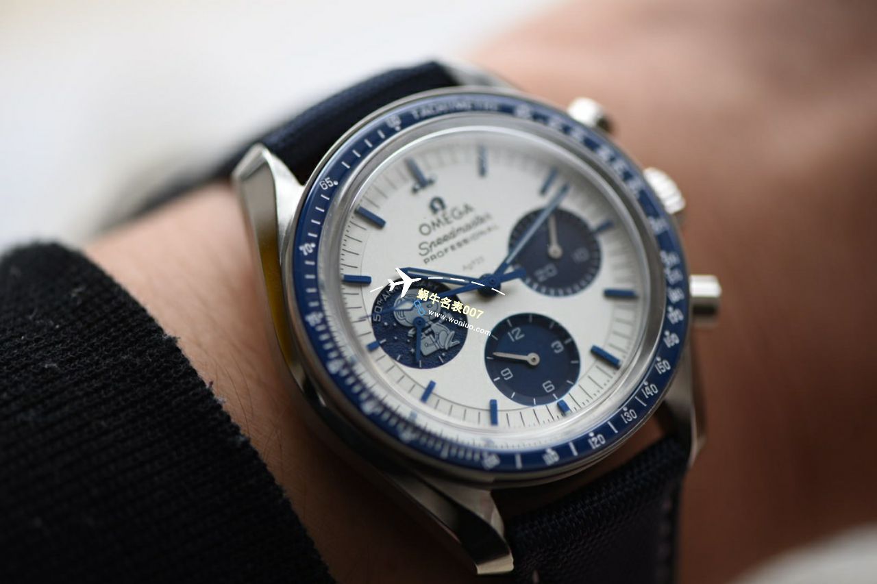  Video analysis OSOMEGA超霸系列 Replica Copy 310.32.42.50.02.001 wrist watches (史努比奖”50周年纪念 wrist watches ) / M778