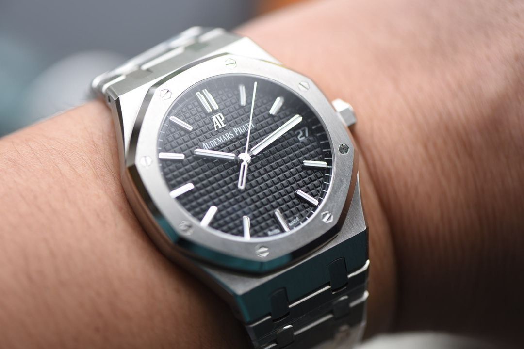  Video analysis APS钢王一体机Audemars Piguet  top  Replica Copy  Watches 15500ST.OO.1220ST.01和15500ST.OO.1220ST.03等 / AP226