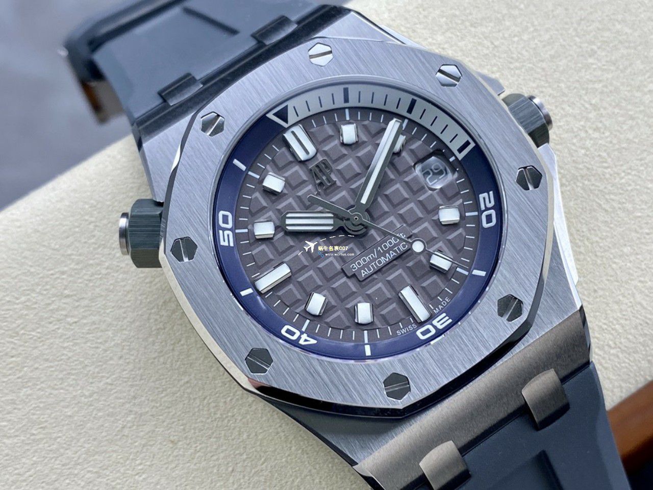 APF Factory  Perfect  top  Replica Copy  Watches Audemars Piguet  Royal Oak Offshore 15720ST.OO.A027CA.01四颜色 wrist watches  / AP230