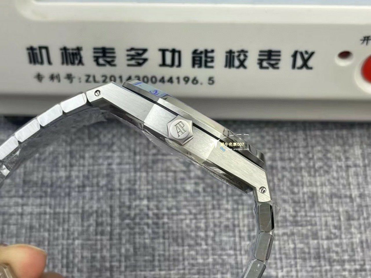  Video analysis APS Factory Audemars Piguet  Replica Copy 15400 Watches 15400ST.OO.1220ST.03，15400ST.OO.1220ST.02 / AP223