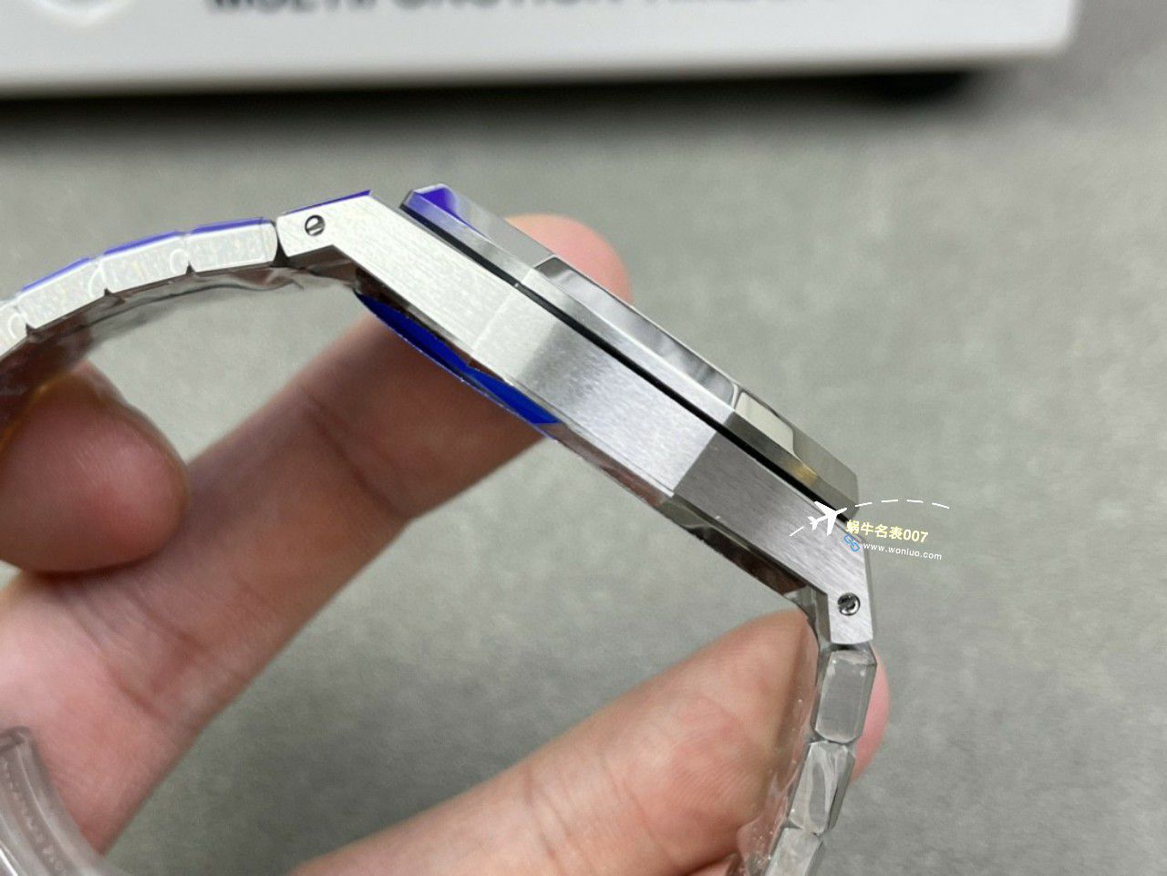  Video analysis APS Factory Audemars Piguet 皇家橡树系列 Replica Copy  Watches 15500OR.OO.1220OR.01，15500OR.OO.D002CR.01，15500ST.OO.1220ST.03 wrist watches  / AP233